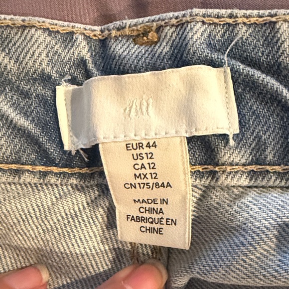 H&M Classic Blue Denim Pants - Picture 2 of 2